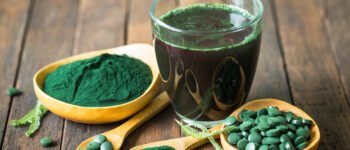 Spiruline : bienfaits prouvés, dangers, dose et contre-indications