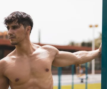 Étirement des pectoraux : 9 exercices et la bonne technique